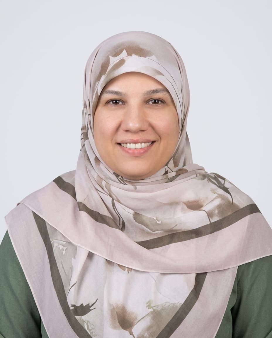 Portrait of Dr. Hend Osama Hemdan El-Gharib